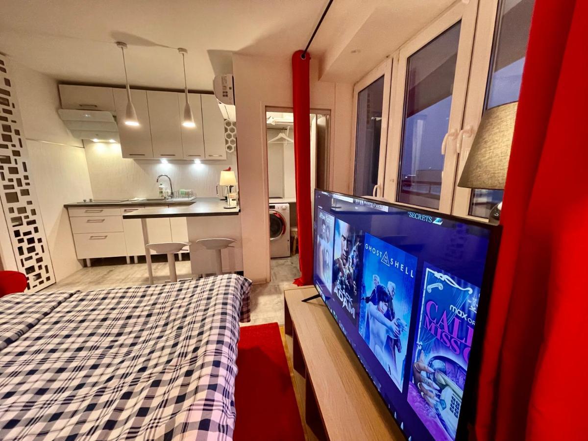 Metro Wifi 300mbs 65'tv Netflix Hbo Appletv+ Appartement *